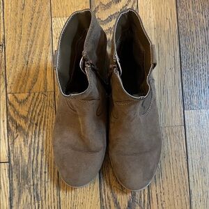 The Children's Place Tan Kids Boots